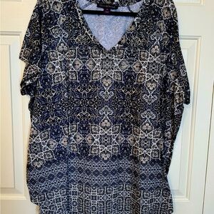 Women’s tunic length top